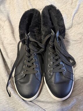 Koolaburra Black Faux Fur Lace-Up Sneakers